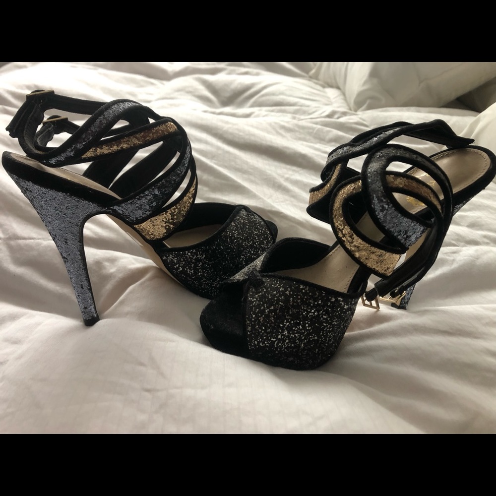 Platform Shoes - Picture 3 of 6